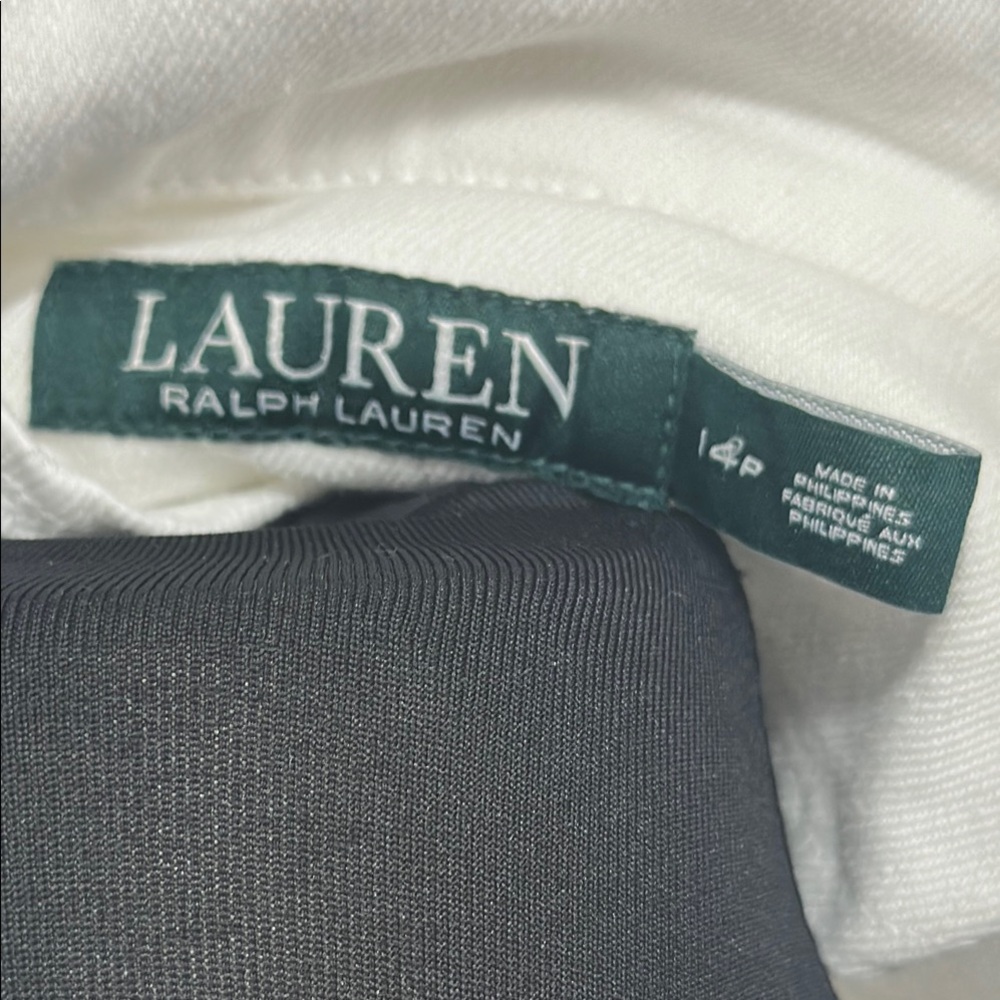 Ralph Lauren White Utility Jacket with Timeless Elegance - Picture 2 of 7